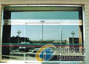 廈門(mén)杏林晨光玻璃加工廠(chǎng) 專(zhuān)業(yè)定制防爆玻璃、移門(mén)玻璃與蒙砂玻璃，服務(wù)廈門(mén)市仙岳小學(xué)